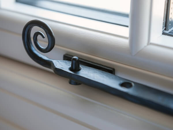 Residence R9 Windows